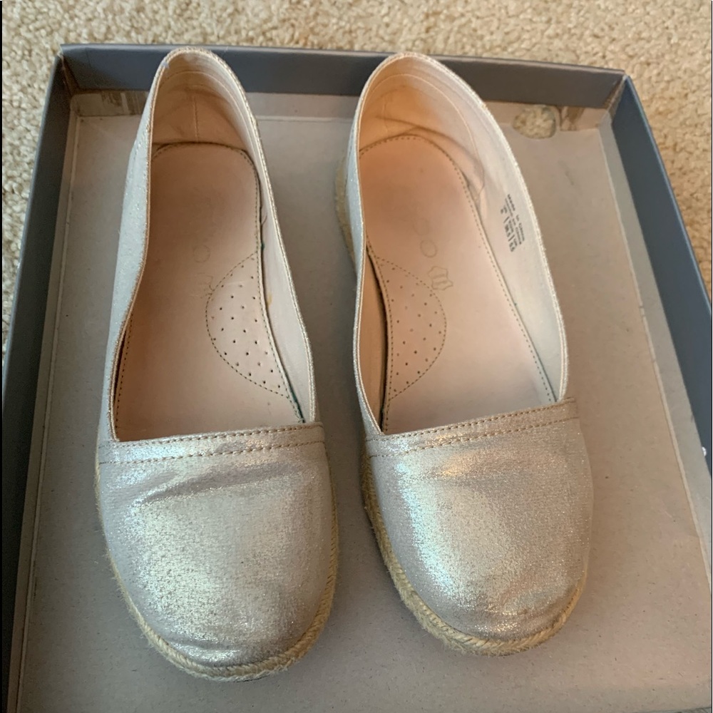 Slip on shoes